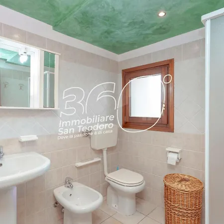 別荘 Trilo Harbour サン・テオドーロ