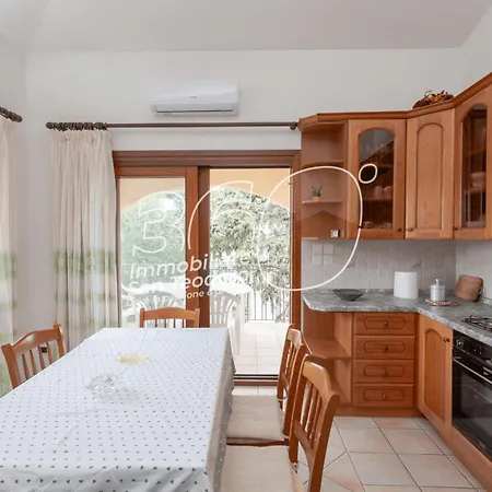 別荘 Trilo Harbour サン・テオドーロ